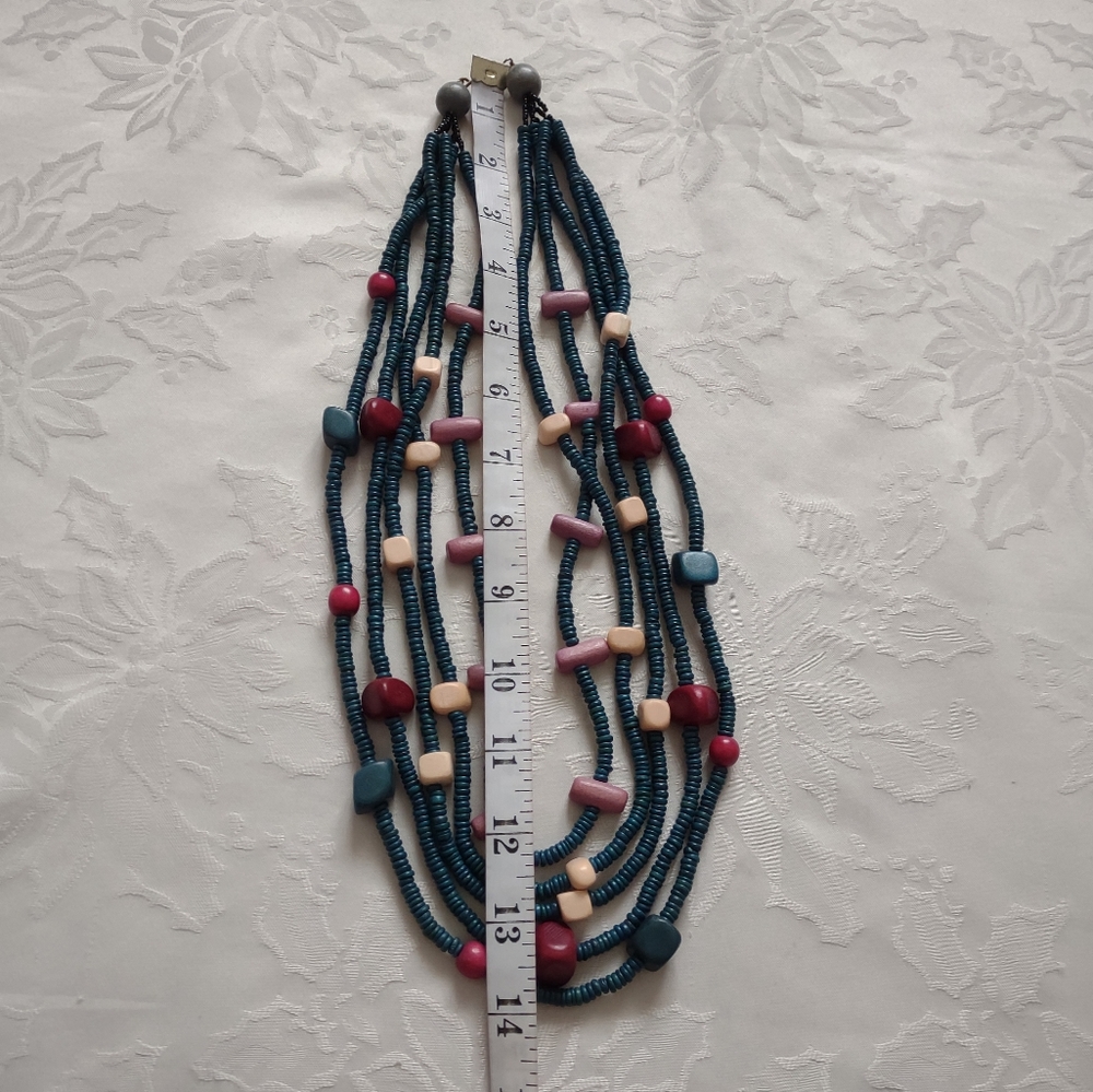 Five layer rondelles green red pink various shapes wooden necklace - Picture 10 of 10